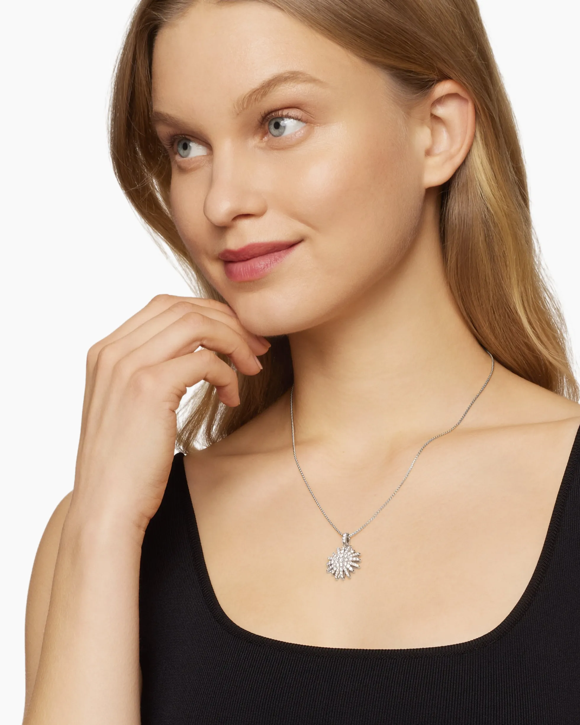 Starburst Pendant Necklace 18K White Gold with Diamonds, 20mm