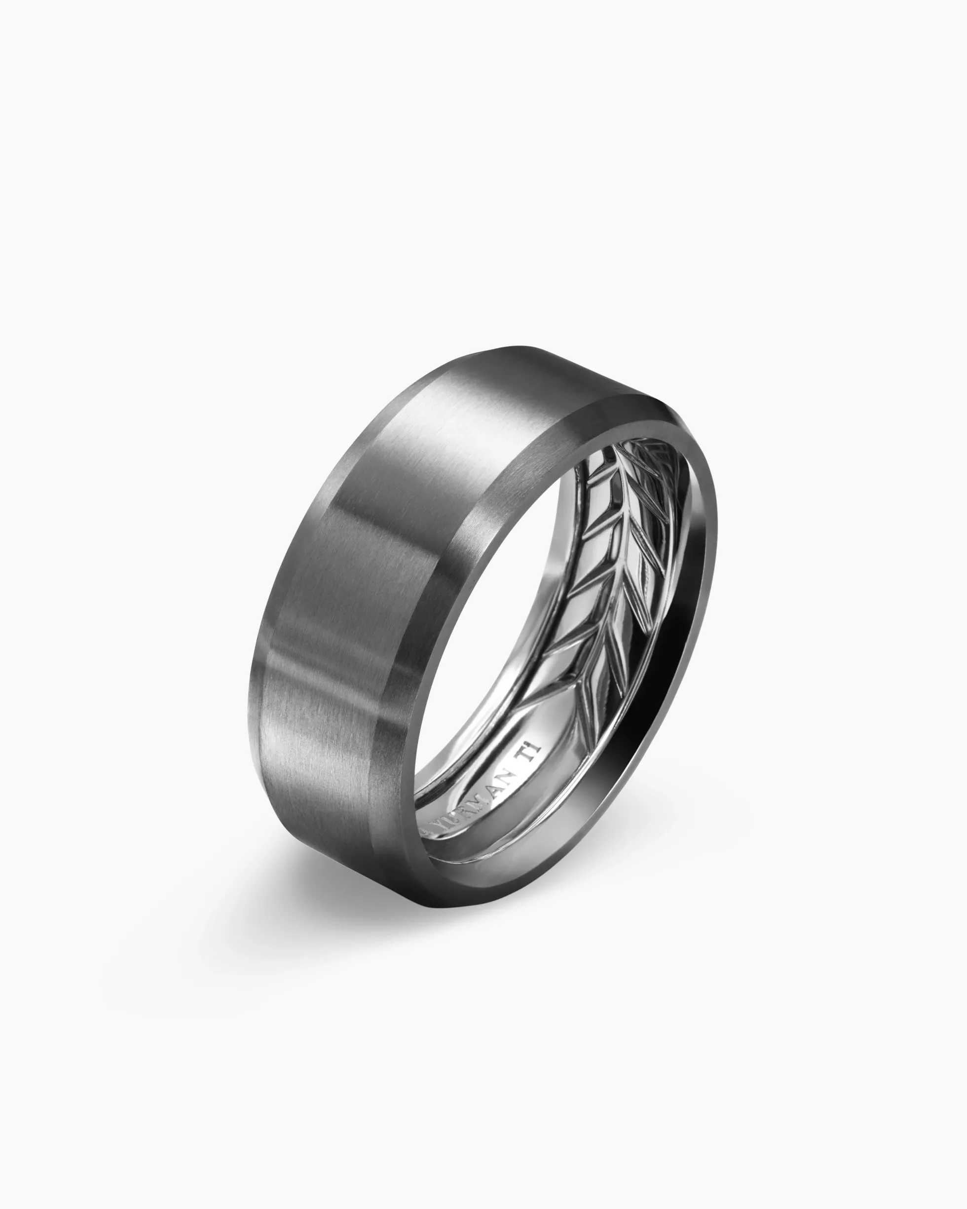 Streamline® Beveled Band Ring Grey Titanium, 8.5mm