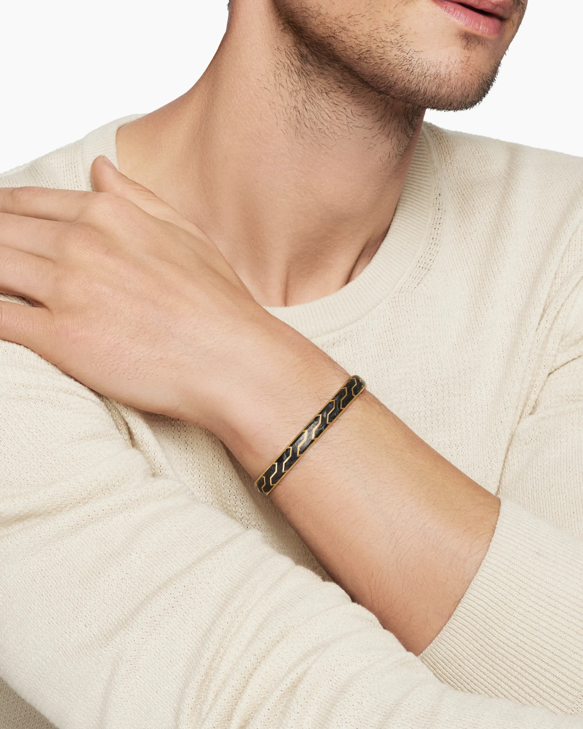 Streamline® Cuff Bracelet 18K Yellow Gold with Forged Carbon, 8.5mm