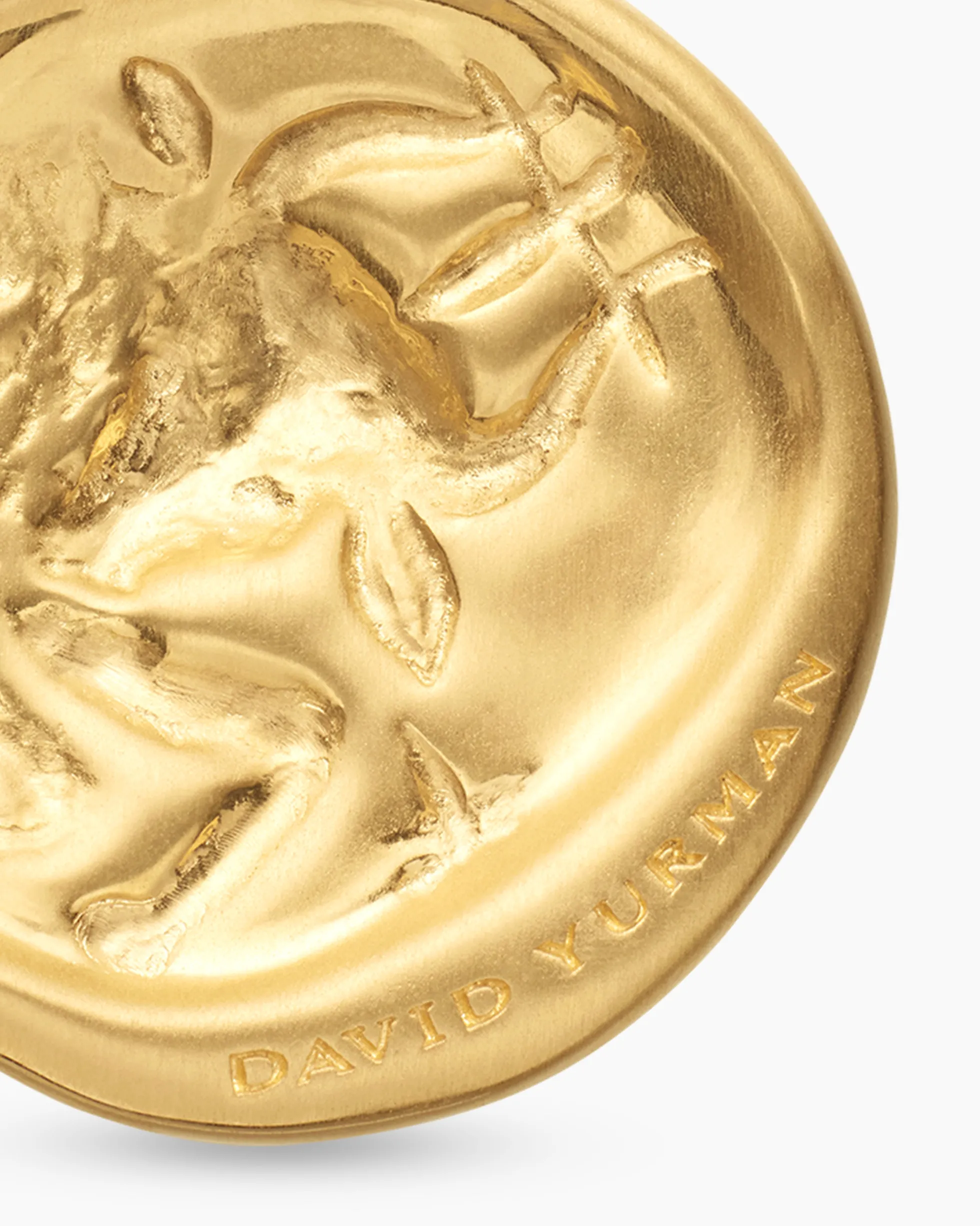 Taurus Amulet 18K Yellow Gold with Diamonds, 19mm