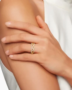 Wisteria® Band Ring 18K Yellow Gold with Diamonds, 7.3mm